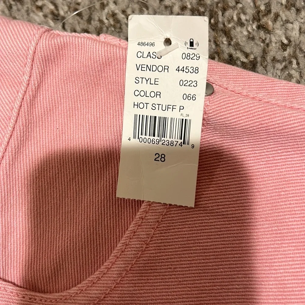 2 pair PAC Sun mom shorts 1 NWT, 1 gently worn. Size 28 & size 27 - Picture 3 of 7